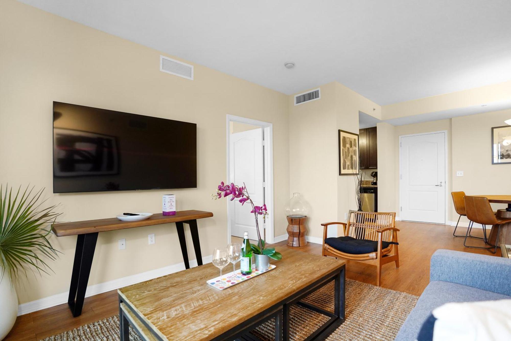Dharma Home Suites South Miami At Red Road Commons 外观 照片