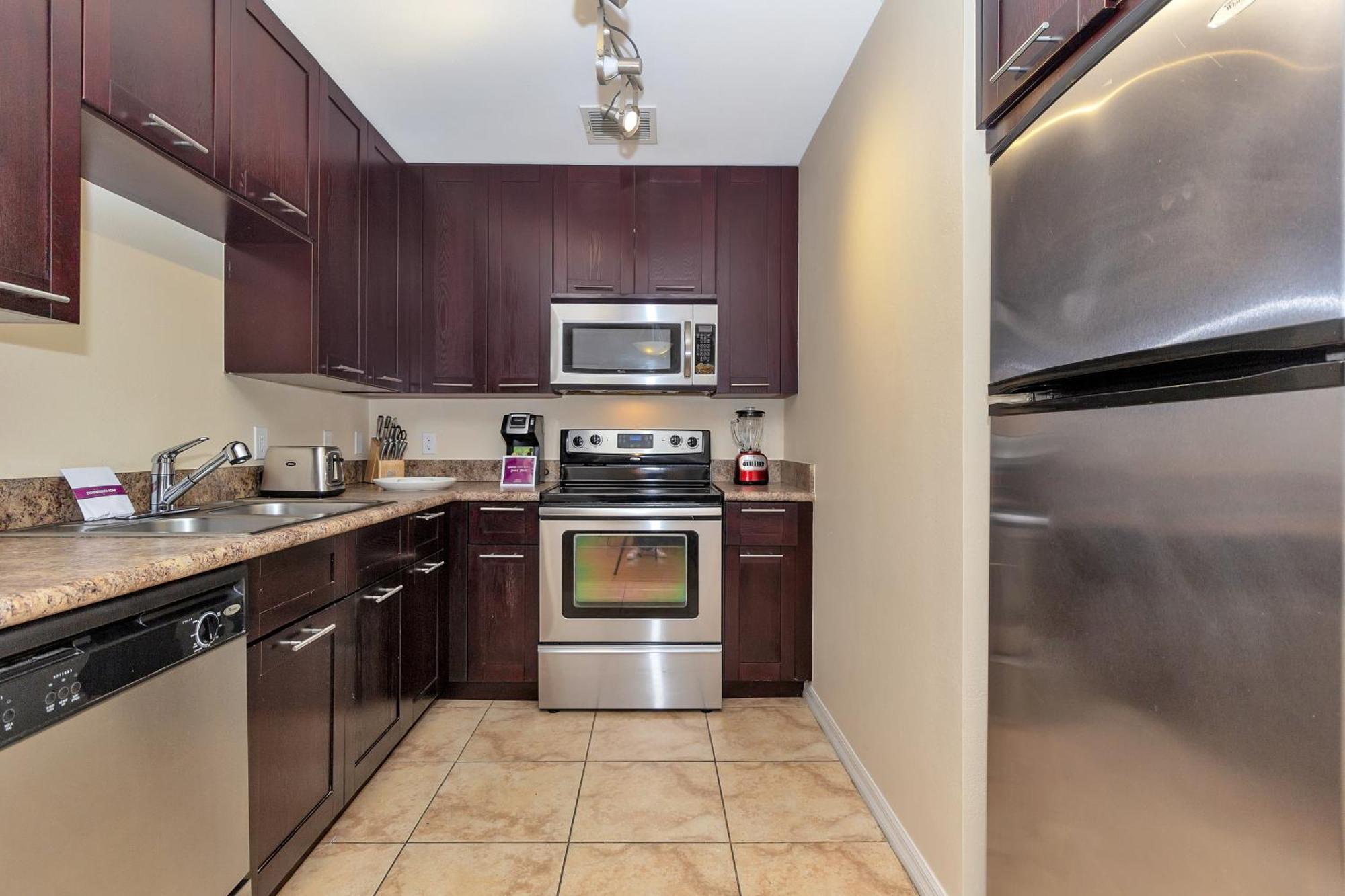 Dharma Home Suites South Miami At Red Road Commons 外观 照片