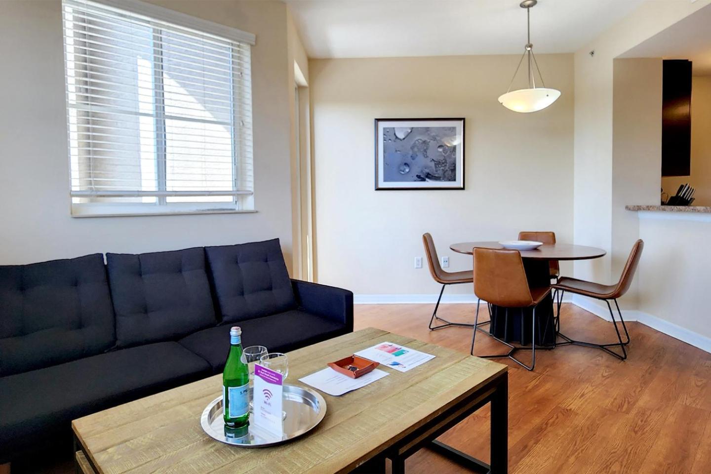 Dharma Home Suites South Miami At Red Road Commons 外观 照片
