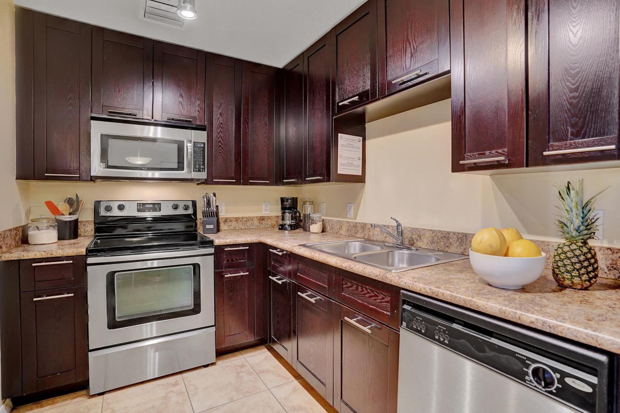 Dharma Home Suites South Miami At Red Road Commons 外观 照片